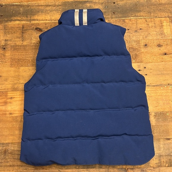 VGUC Canada Goose Kids Vest (authentic) - Picture 6 of 11